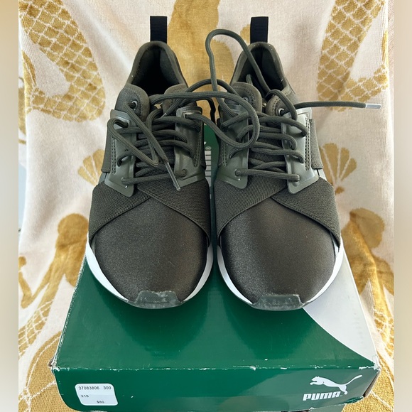Women’s PUMA Muse X-2 - Army Green and Gold Metallic - Size 6 - Picture 3 of 6